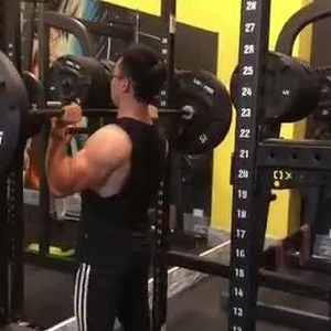 Chàng trai tập gym tăng 20 kg, thoát cảnh ốm yếu-Yensaodongduong.com